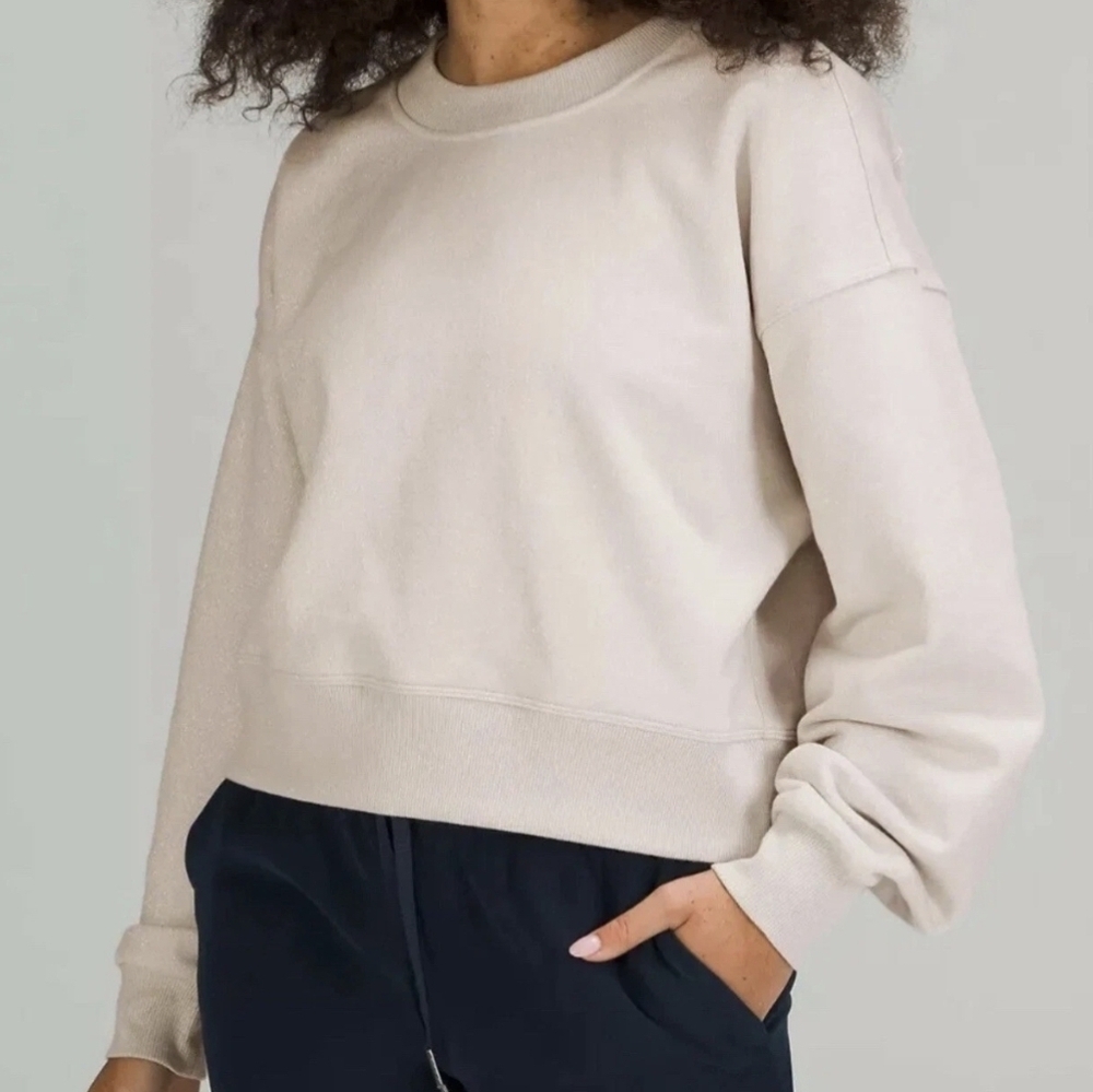 Lululemon Perfectly Oversized Cropped Crew Softstrem Bone Coloropal Size 8 NEW - Picture 1 of 7